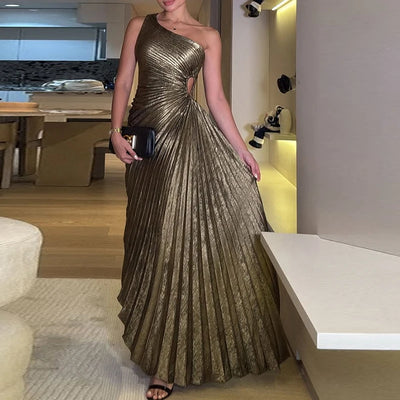 Tilaya – Maxikleid mit Schulterausschnitt und Plissee