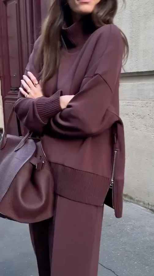 Jessy | Set bestehend aus einem doppelt weichen Sweatshirt und einer elastischen Hose