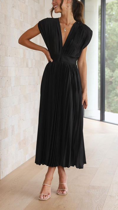 Marianne | Elegantes Faltenkleid