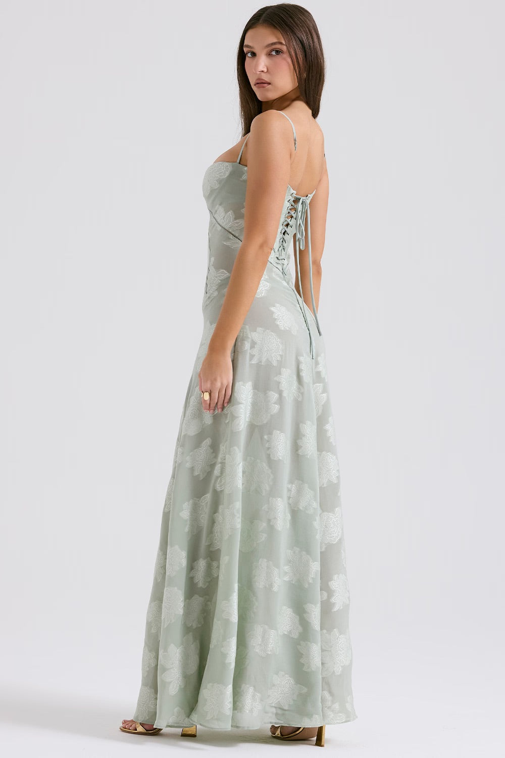 Saskia | Robe Como Premium