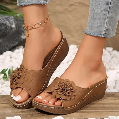 LESAYA - Damen Comfort Flower Slip-On Sandalen